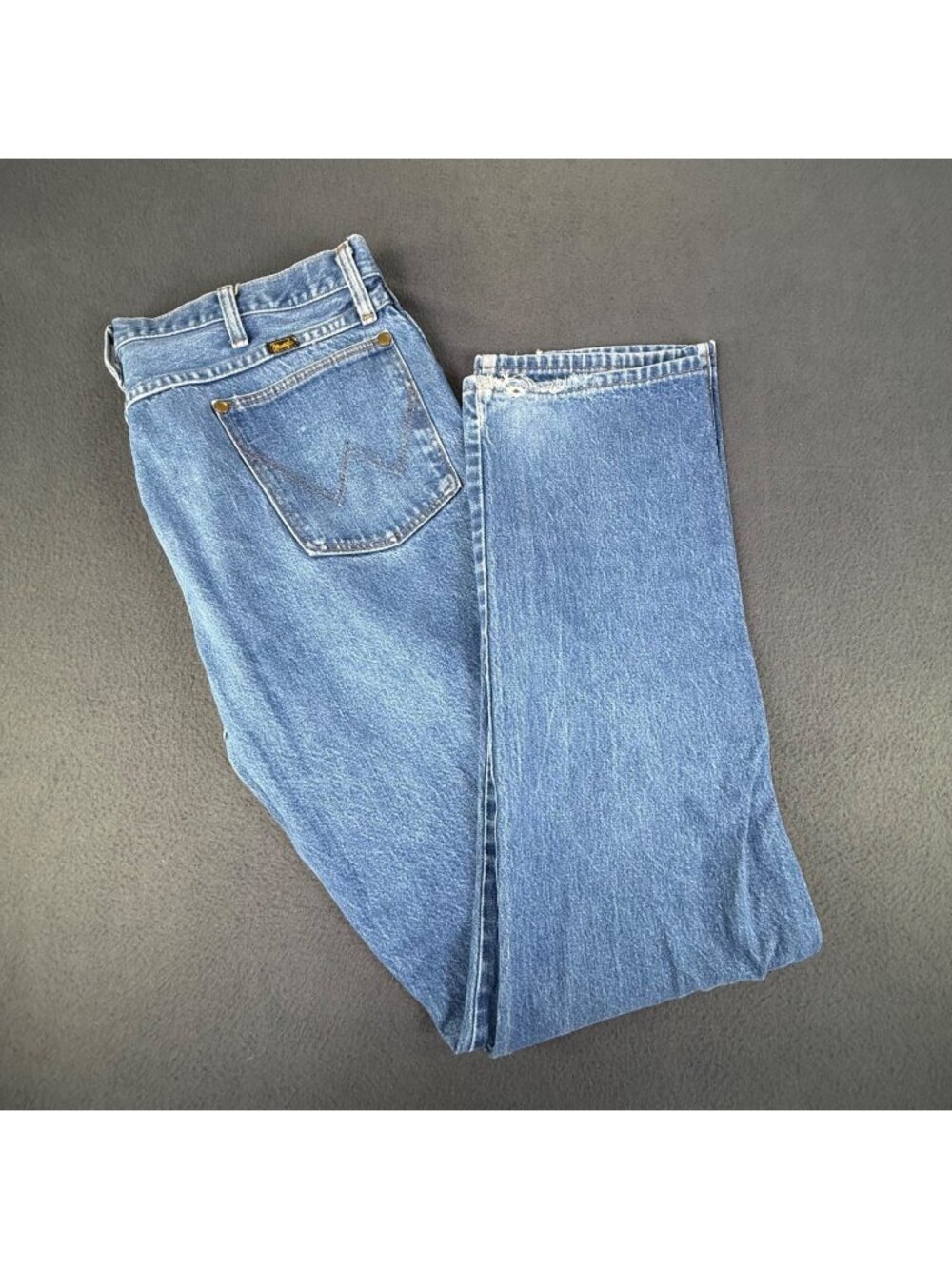 VTG 90's Wrangler 13MWZ Cowboy Cut Jeans Made in USA Mens Actual Size 38X35